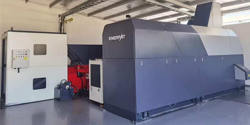 恩派特<i style='color:red'>大型鋁屑?jí)簤K機(jī)</i>：高效處理大產(chǎn)量，強(qiáng)力壓縮緊實(shí)餅塊