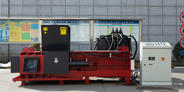 金屬邊角料堆放運輸?shù)碾y題，交給廢舊金屬打包機來解決