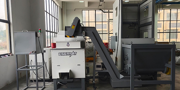 金屬屑壓餅機，美化機加工工廠環(huán)境，降低運輸成本