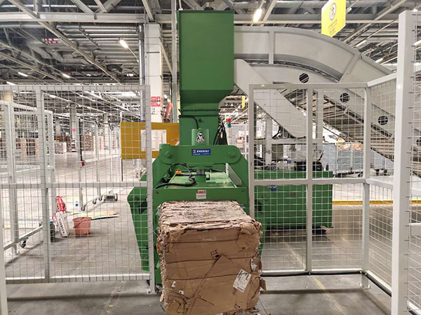 華晨寶馬全自動(dòng)臥式廢紙盒打包線定制案例