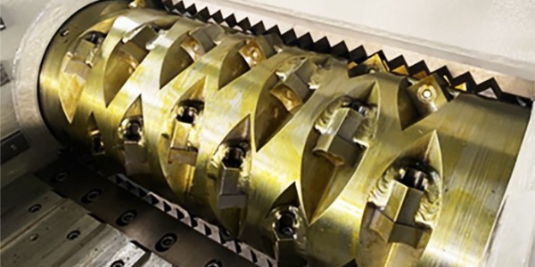 硬質(zhì)PVC塑料破碎機(jī)怎么固定刀片？塑料破碎機(jī)安裝方法介紹