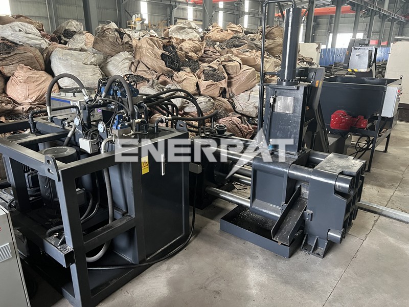 500噸高溫合金鋼屑?jí)簤K機(jī)