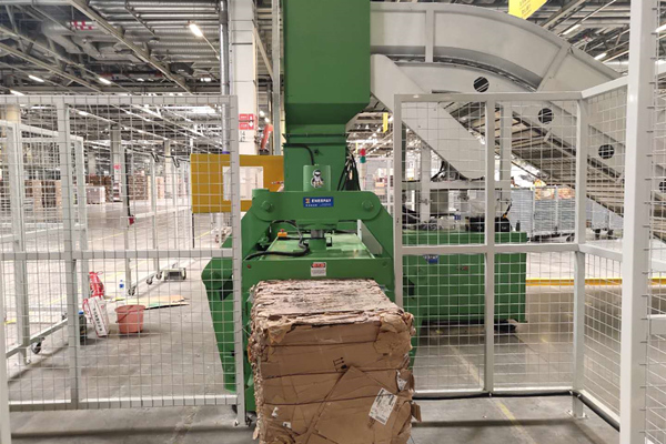 華晨寶馬定制全自動(dòng)臥式廢紙盒打包線案例