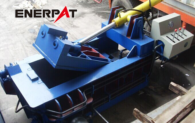 廢鐵打包機(jī)