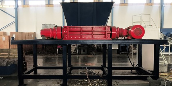 破布料堆積污染大難回收？恩派特破布撕碎機來助力！