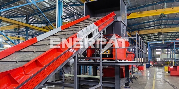 <i style='color:red'>塑料破碎</i>機(jī)設(shè)備哪家好?大型塑料粉碎機(jī)多少錢一臺(tái)?