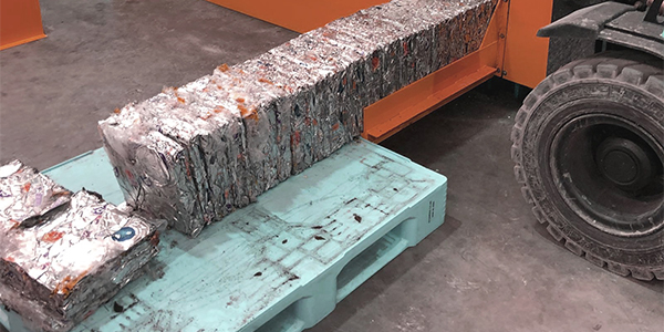 沖壓廢料難處理，壓縮打包就用廢金屬壓塊機