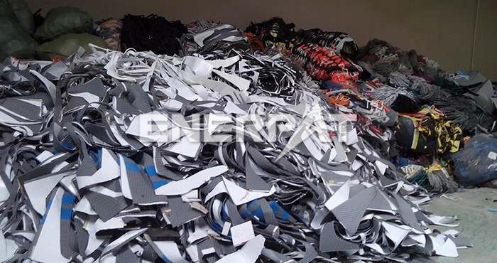 服裝廠邊角料破碎生產(chǎn)線